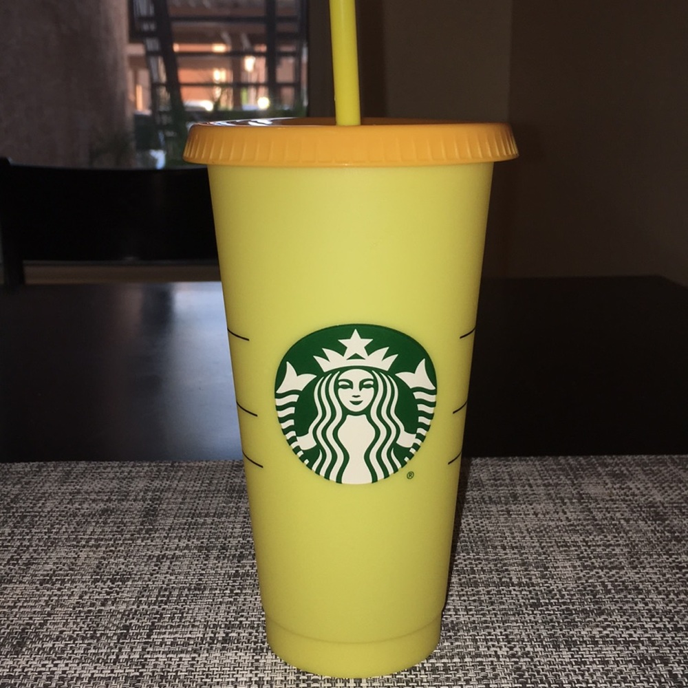 Starbucks color changing cups
